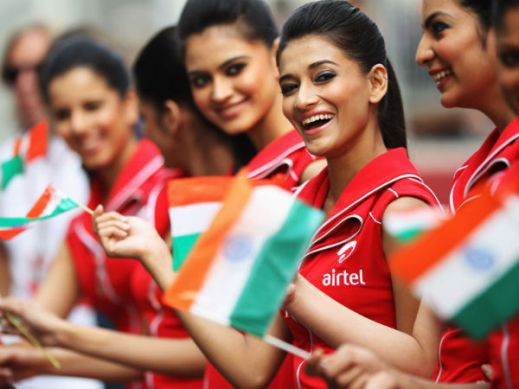 27-1351340119-indian-gp-girls-607